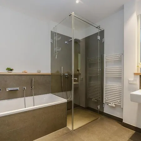Apartment First - 32 