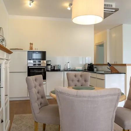 Apartment First - 32 